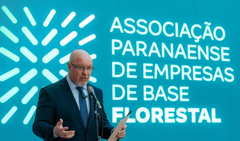 Legenda: Presidente da APRE Florestas, Fabio Brun, aponta que as empresas ainda estão se recuperando do tarifaço de 2025 (Crédito: Divulgação)